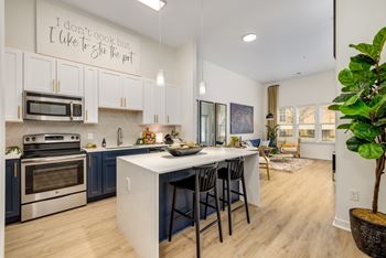 Entertainment-sized kitchen islands